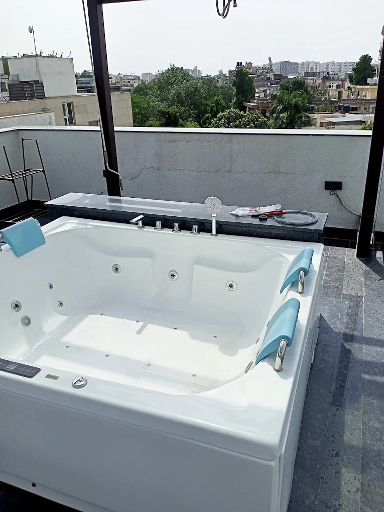 Jacuzzi fitting work by Boys@Work