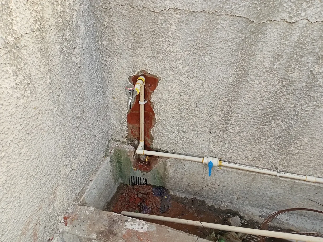 Concealed pipe repair by Boys@Work